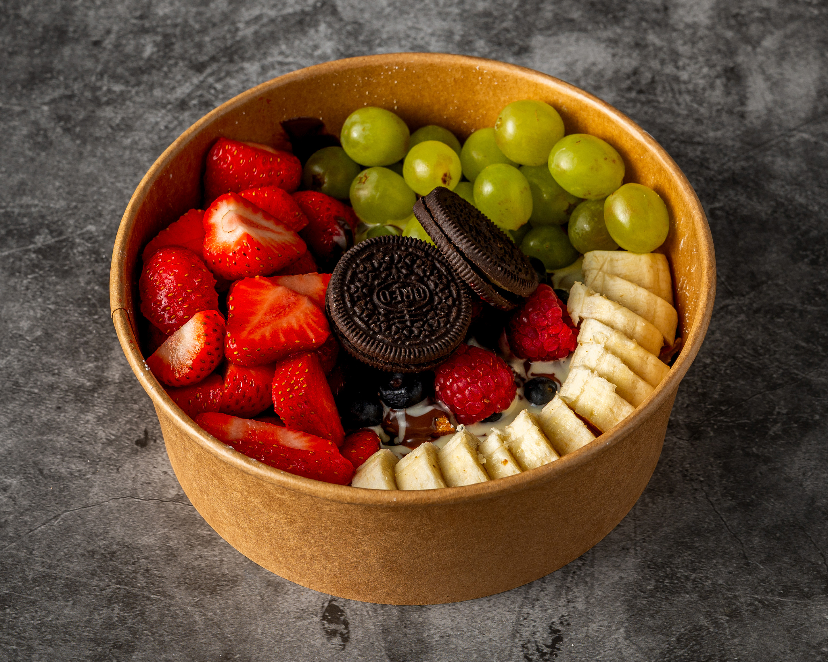 Oreo Deluxe Bowl mit Obst