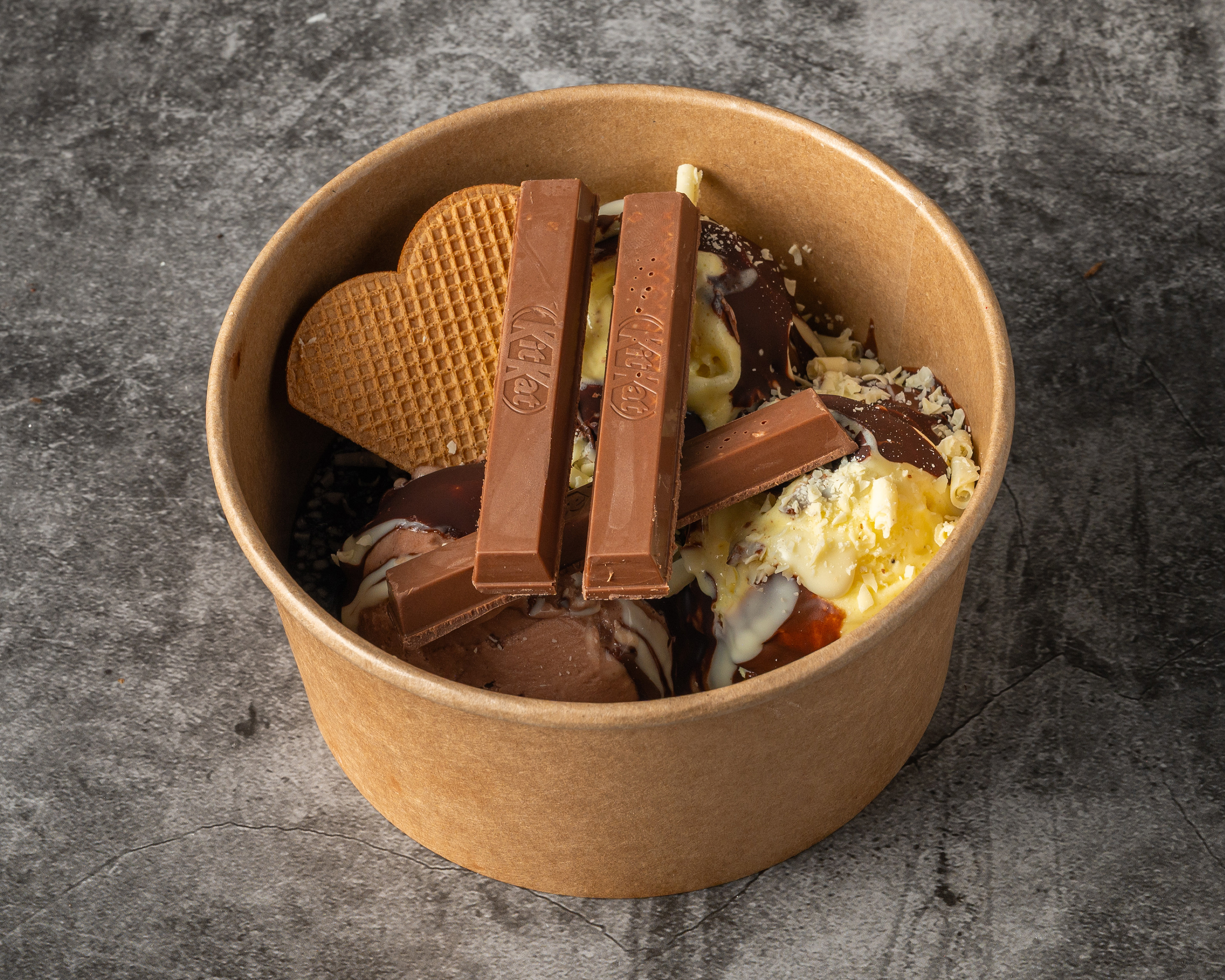 Kit Kat-Eis Bowl